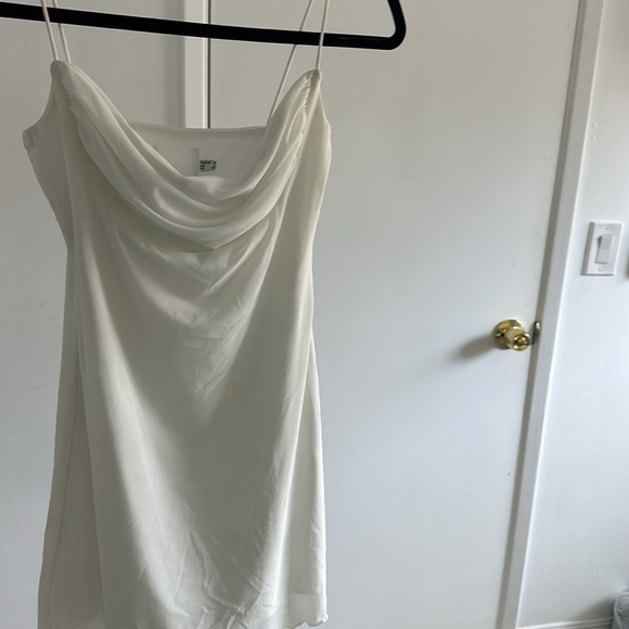 Princess Polly Dress Bundle - Picture 3 of 4